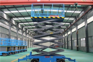 為什么在多雨的夏季，液壓驅(qū)動的升降平臺會比電動驅(qū)動的更具優(yōu)勢？