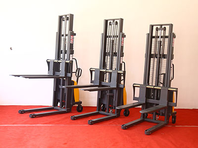 半電動(dòng)堆高車生產(chǎn)廠家