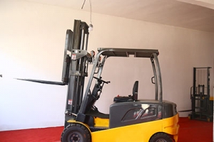 為什么電動(dòng)叉車(chē)的市場(chǎng)越來(lái)越大？