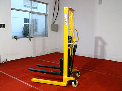 手動(dòng)叉車(chē)